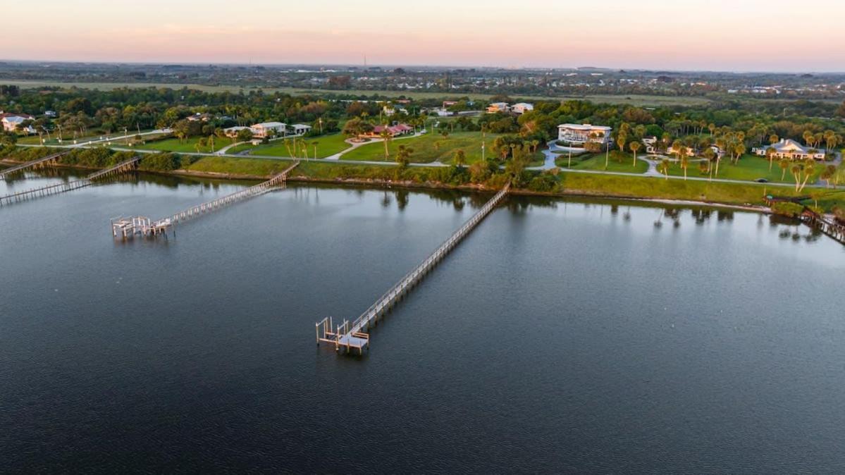 9000 Sf Waterfront Mansion Pool Boat Dock Theater Villa Fort Pierce Exterior foto