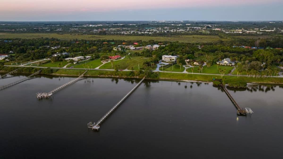 9000 Sf Waterfront Mansion Pool Boat Dock Theater Villa Fort Pierce Exterior foto